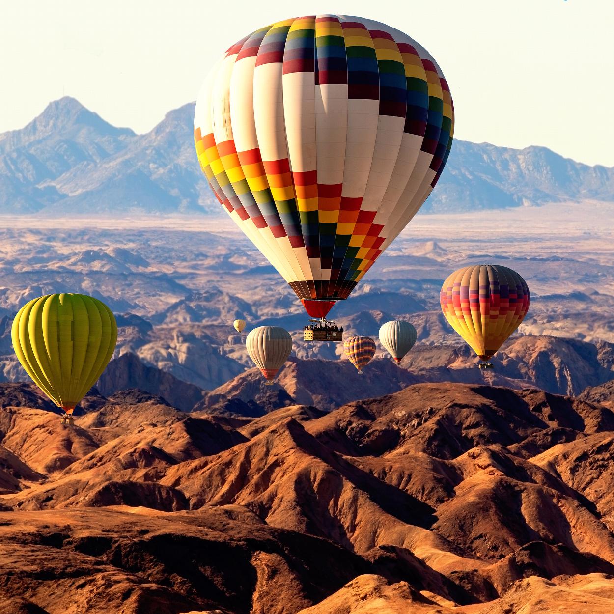 Hot air balloons in Nambibia